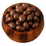 لوز مع شوكولا بالحليب مقرمش