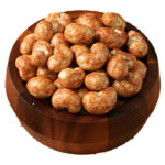 كاجو مغطى بالشوكولاتة والكراميل المقرمش بالبسكويت